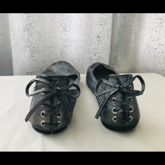 Flats - Picture 3 of 3